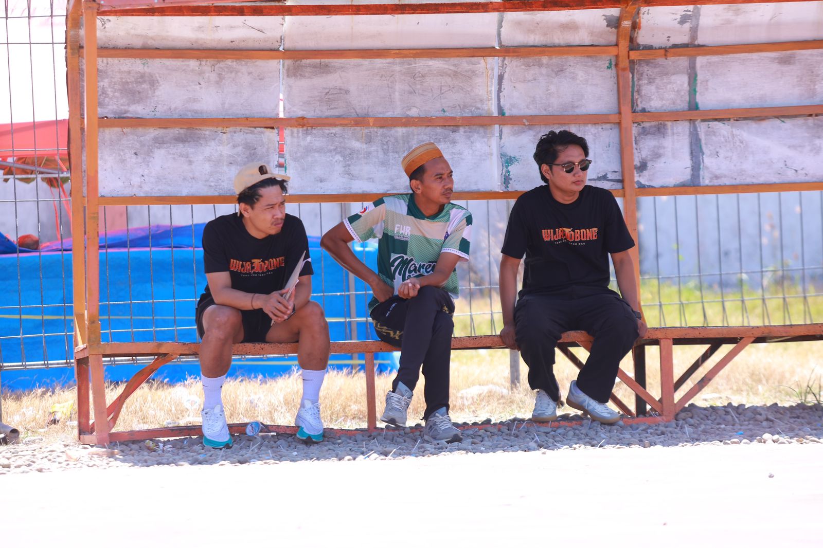 Ficky Warlang Bersama Tim Official 